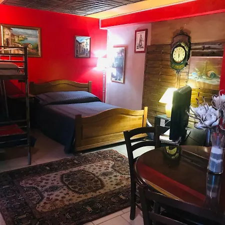 Chambres D'hotes Maison Sorrento * Champs-Sur-Marne